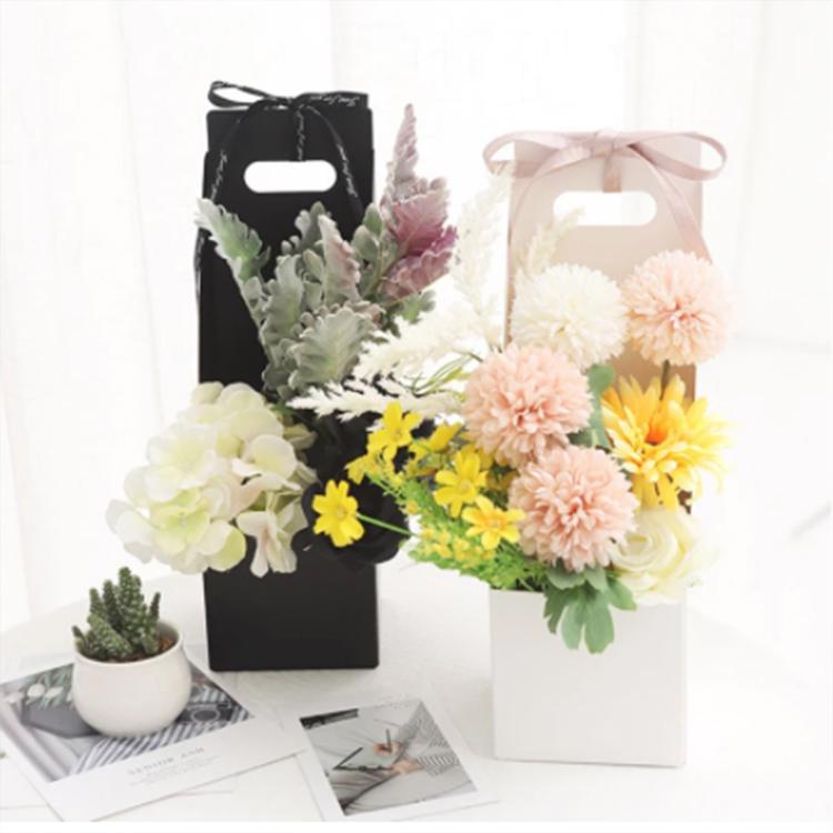 2022 Custom flowers box wedding party gift candy box packing handbags waterproof cardboard boxes