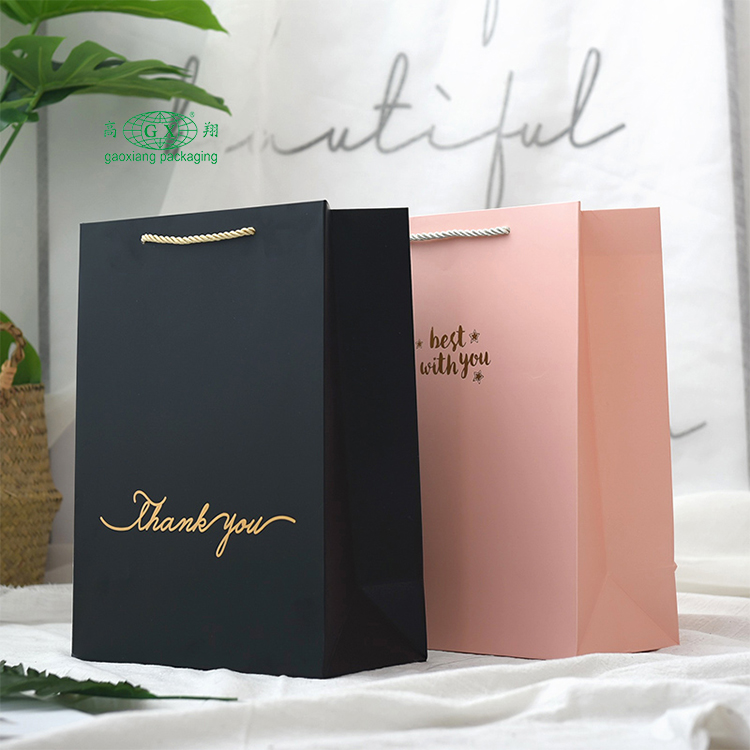 Wholesale paper custom logo shopping bags christmas paper gift bags